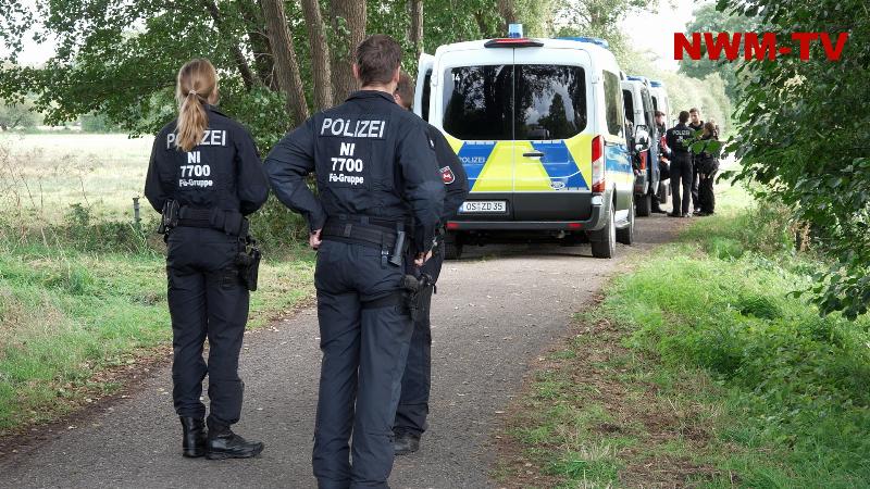 Drohnenfund nahe Bundeswehr-Fliegerhorst Wunstorf: Polizei sucht am Freitag weiter nach Trümmerteilen – mögliche Parallelen zu Leipziger Drohnenfall werden untersucht